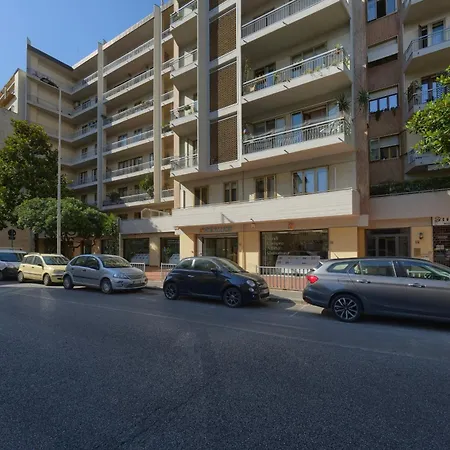 Show Me Florence 2 Bedroom Appartment Duomo & Airport Tram-2